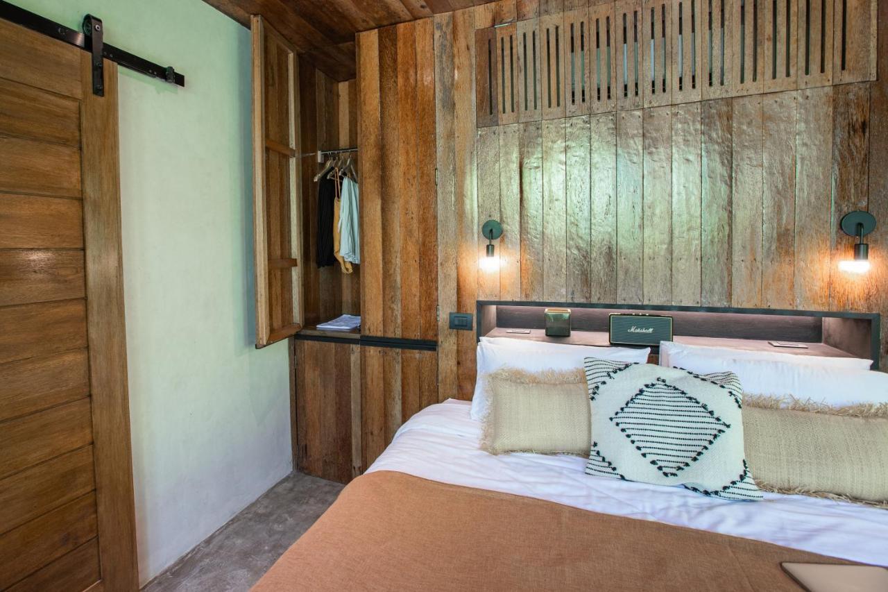 Surfing Temple Hotel Boutique 卢纳将军城 外观 照片